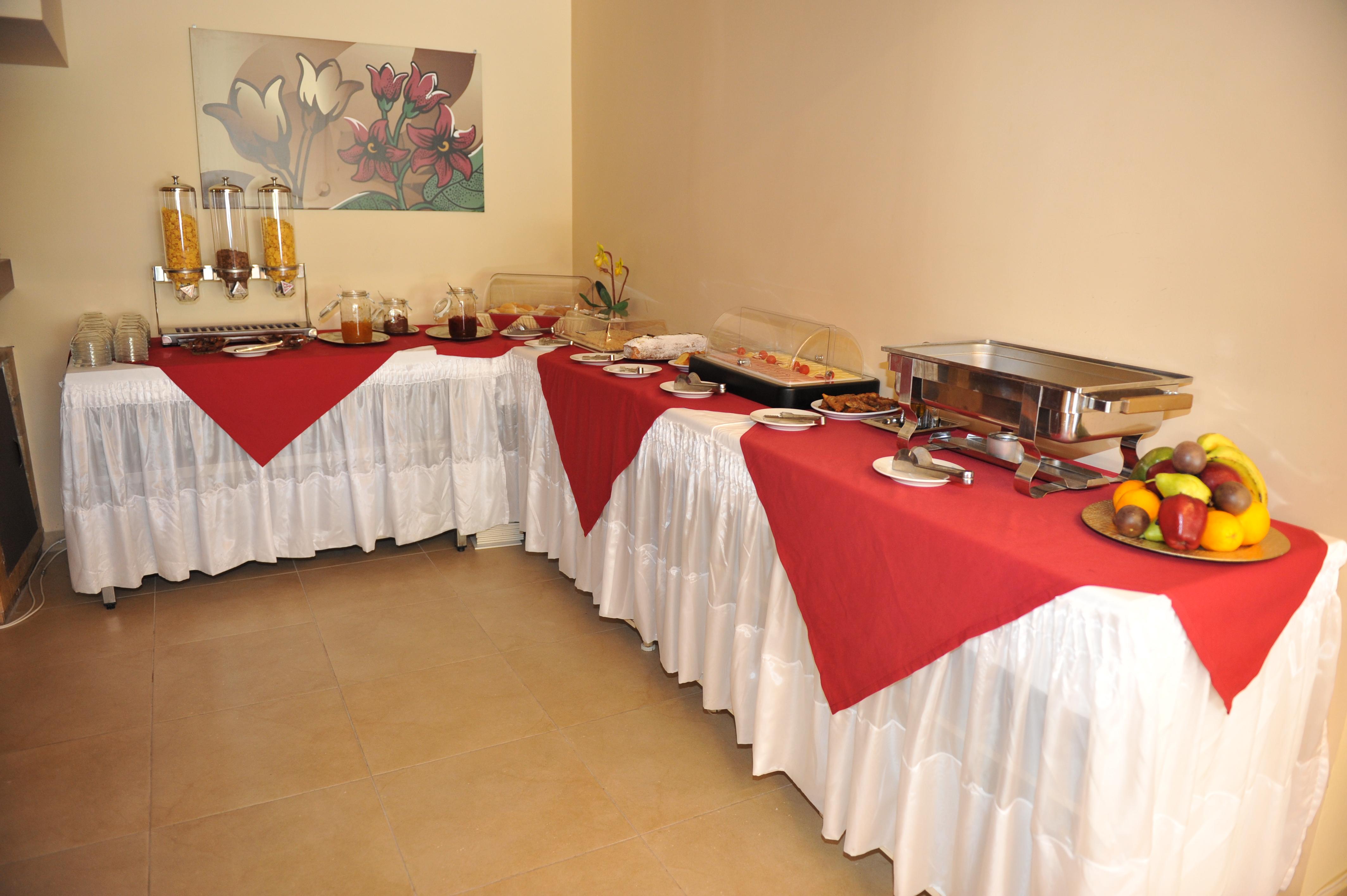 Heleni Hotel 2*